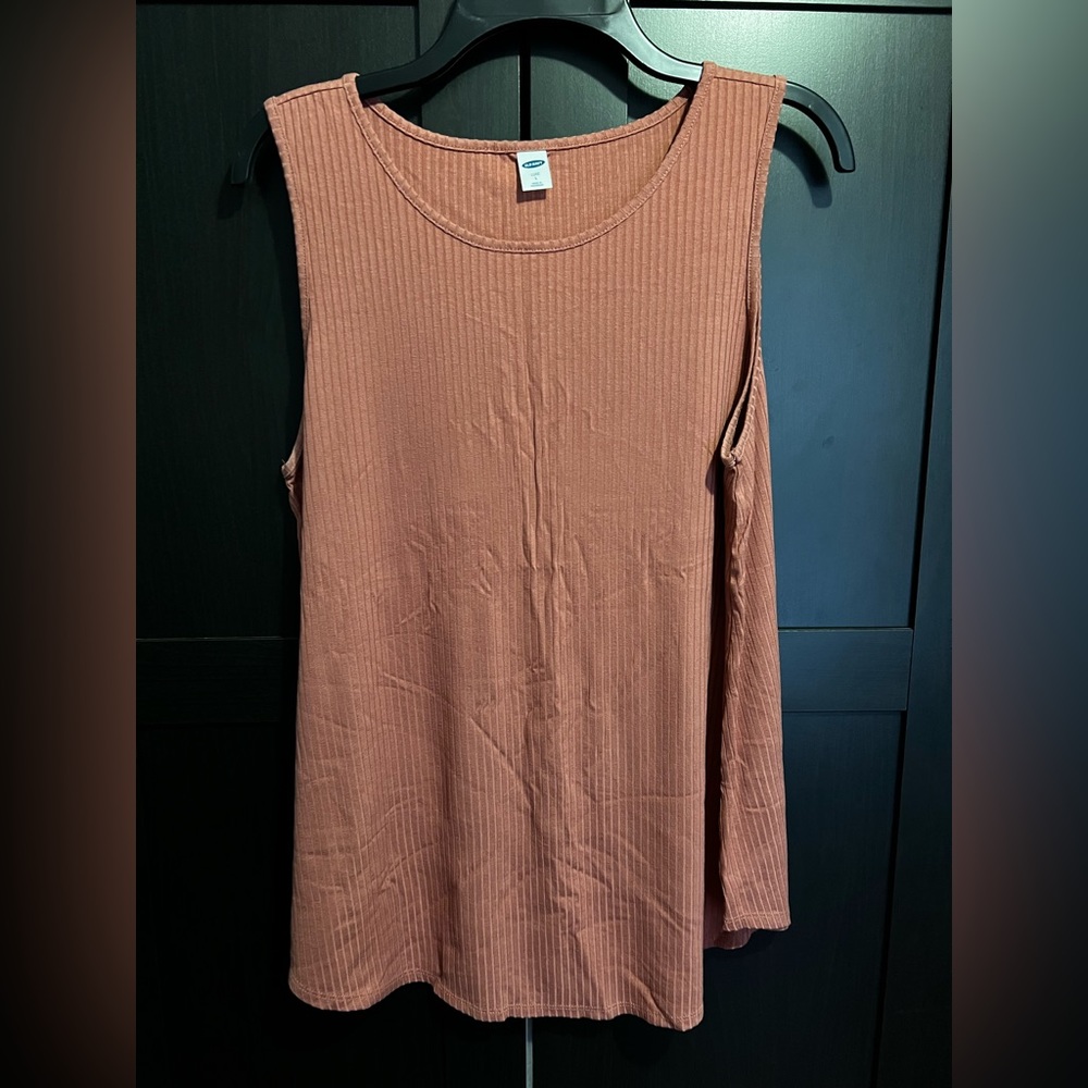 NWOT old navy swing ribbed tank top cedar rose size L
